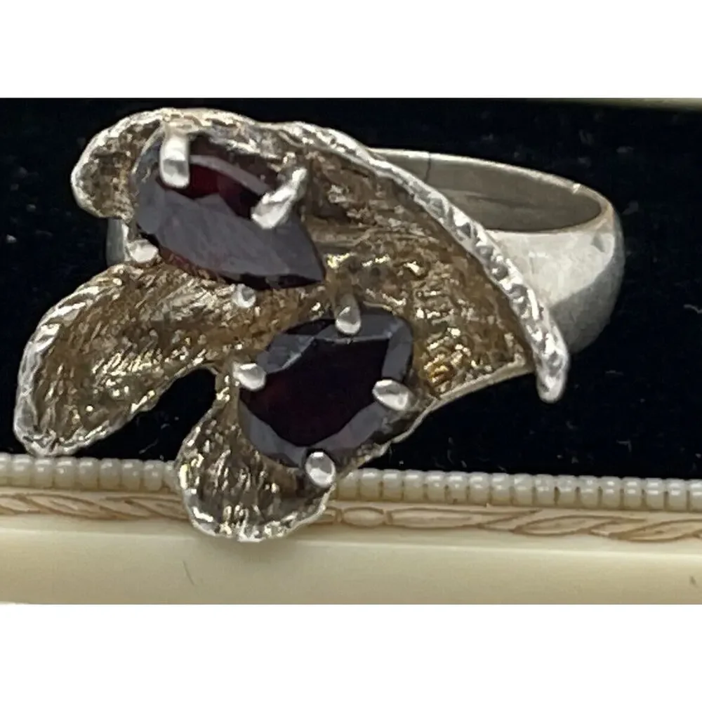 Vintage Sterling Silver Ring 925 Size 6.5 Band Unique Red Garnet Brutalist